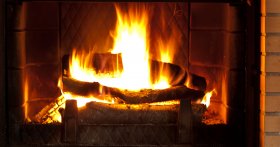 W poszukiwaniu niepowtarzalnego klimatu – kominki