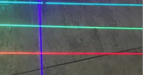 Profesjonalny laser krzyżowy - na jakie parametry zwrócić uwagę podczas zakupu?