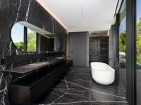 Gdzie sprawdzi się czarny marmur?