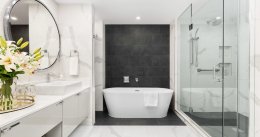 Inwestycja w detale premium – które ościeżnice i podłogi budują nowoczesne wnętrza?